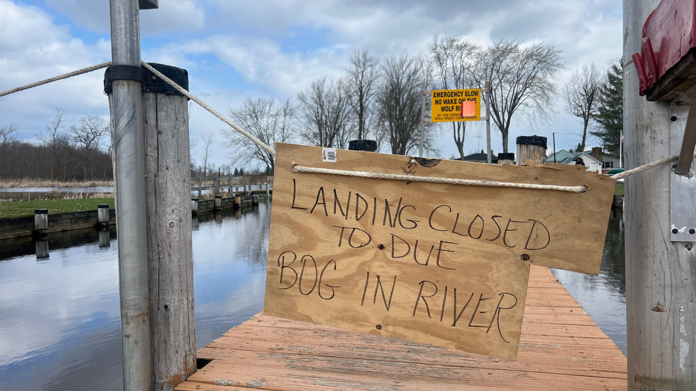 Large Bog Blocks Access to Wolf River in Winnebago County - Vimarsana News