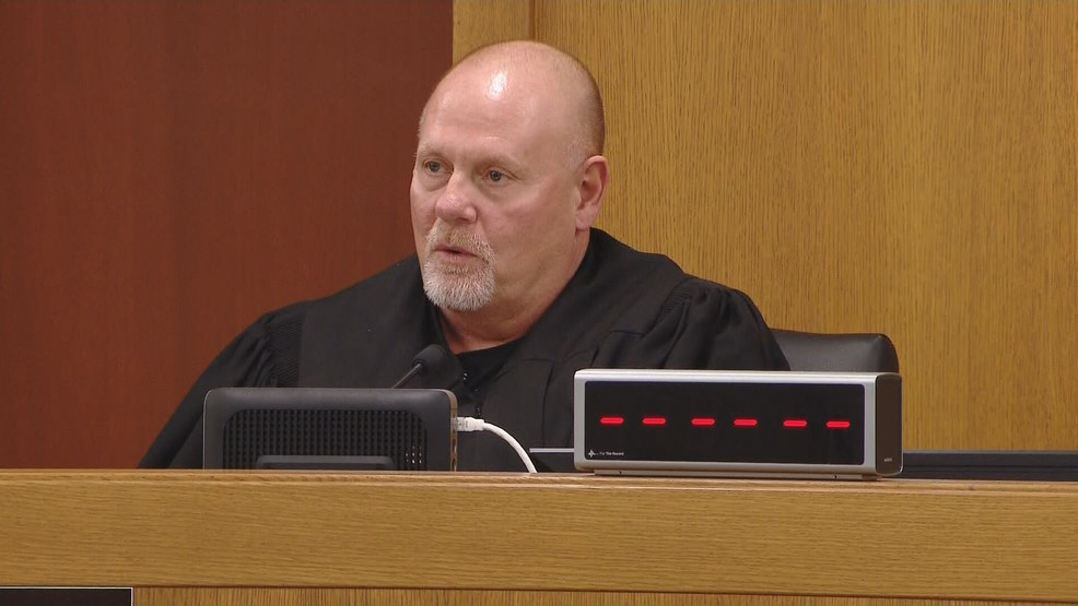 Complaint Alleges Winnebago County Judge Threatened Retaliation Against Lawyer - Vimarsana News