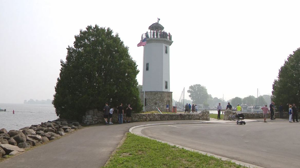 Renovated Lighthouse, Symbol of Fond du Lac, Reopens at Lakeside Park - Vimarsana News