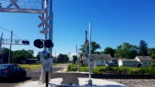 csx railroad crossing gates