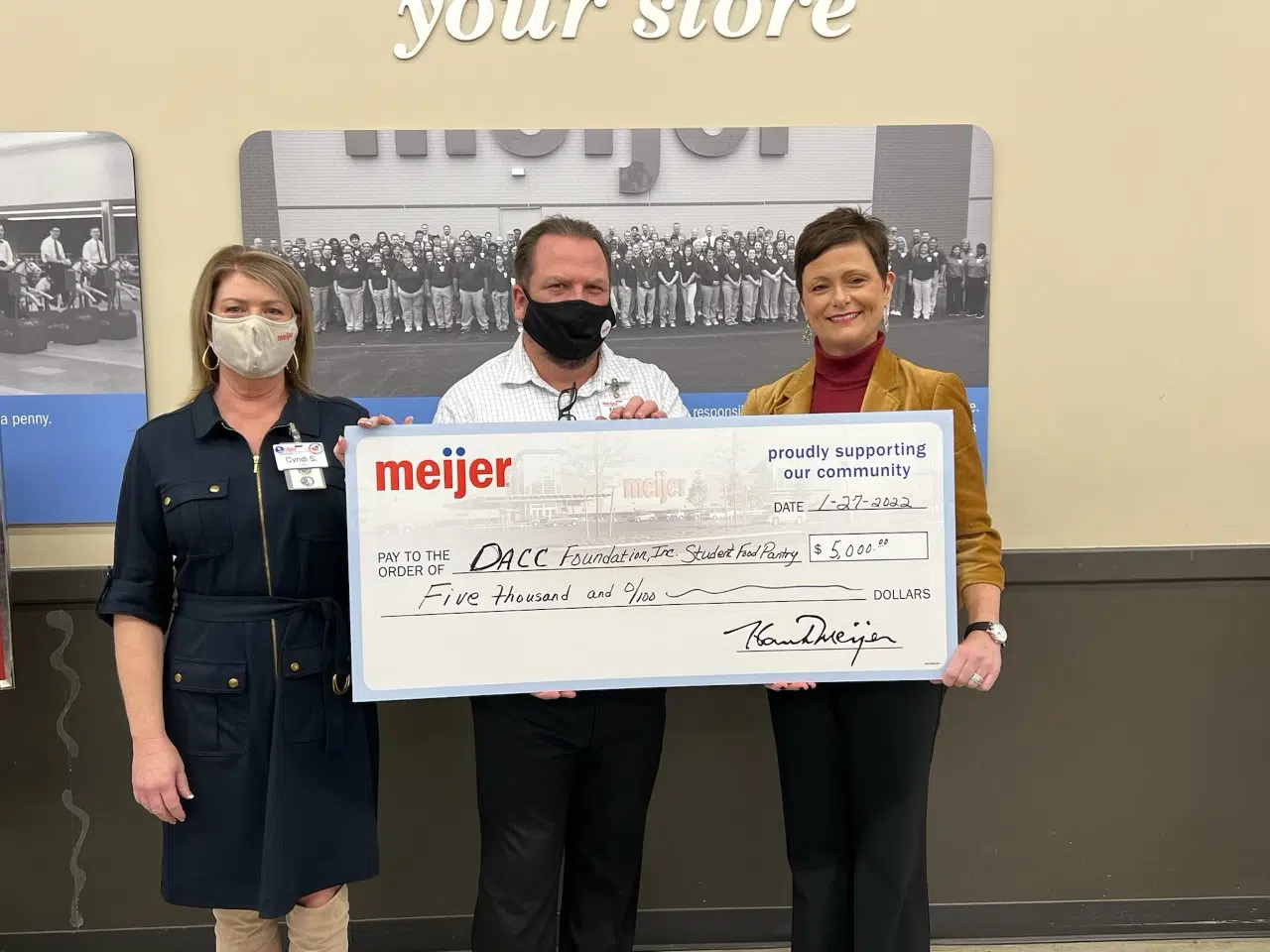Meijer Contributes to DACC Food Pantry Vermilion County First