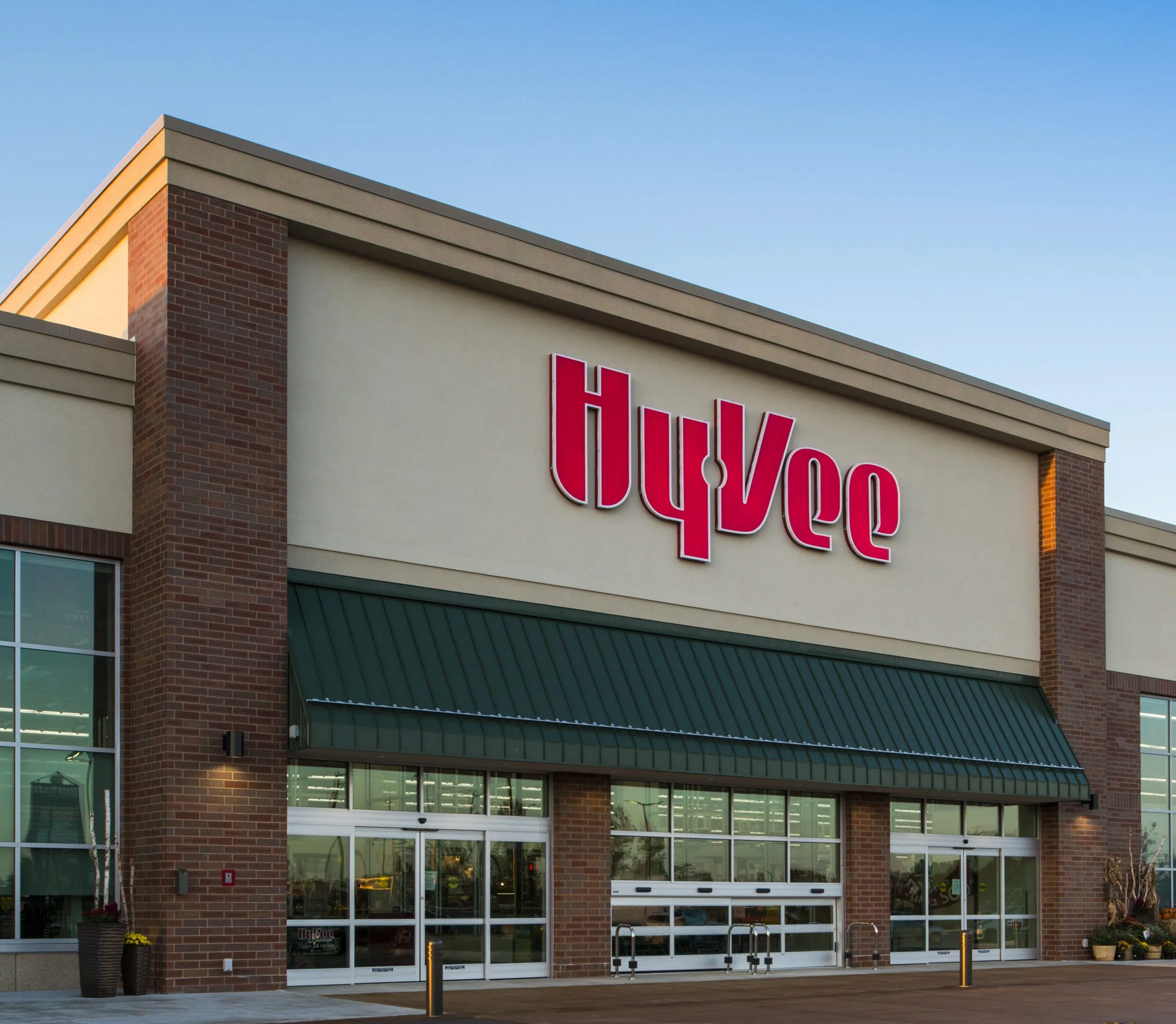 HyVee to Offer Free DriveThru Breakfast for Veterans and ActiveDuty
