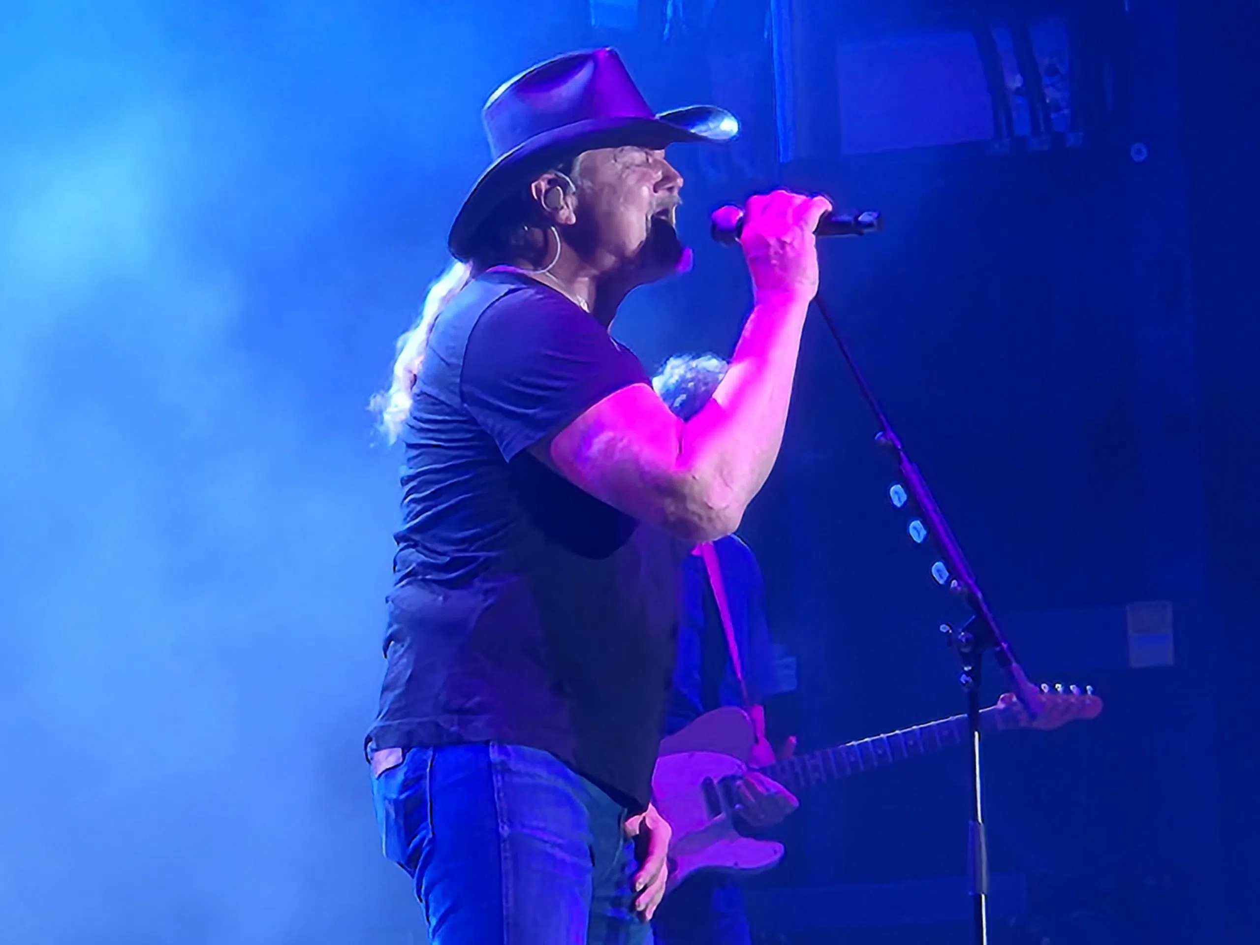 Photo Gallery: Trace Adkins at The Menard County Fair