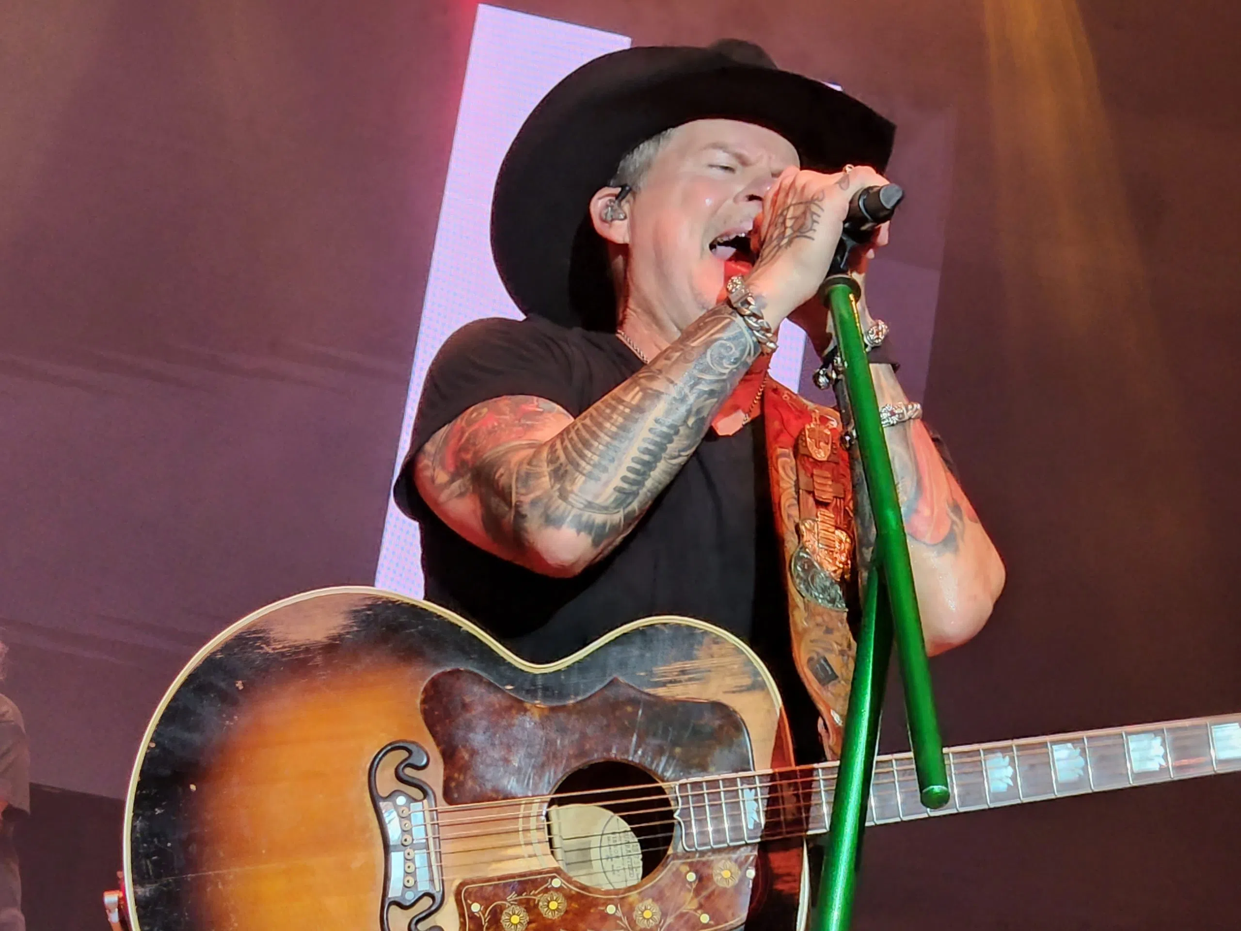 Photo Gallery: Gary Allan at The Devon