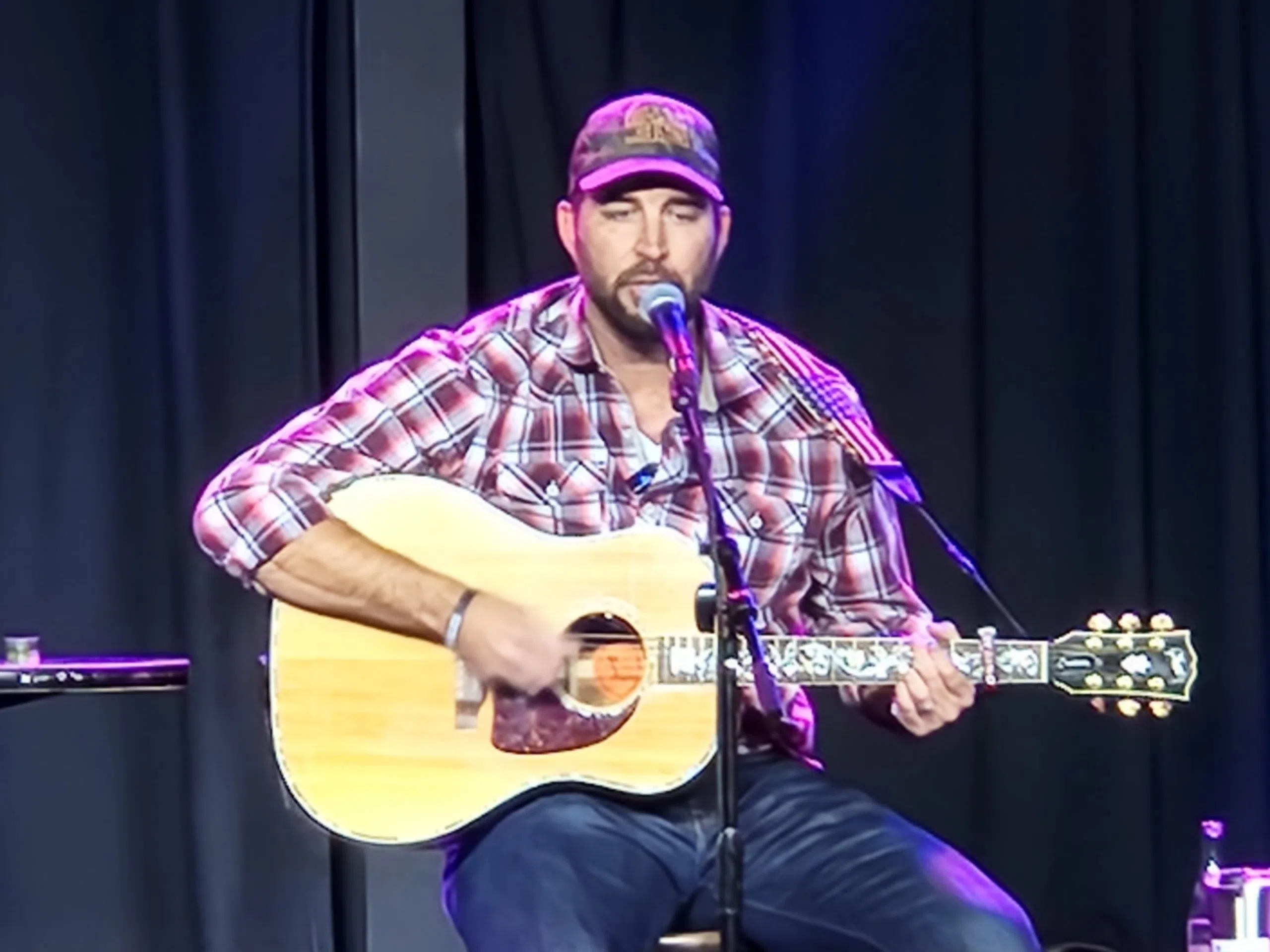 Photos: Adam Wainwright Big League Impact Fundraiser At Boondocks