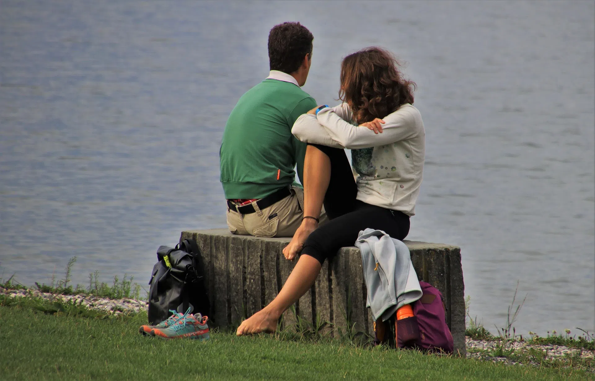 13% of People Think We Should Nix “No Shirt, No Shoes, No Service”?