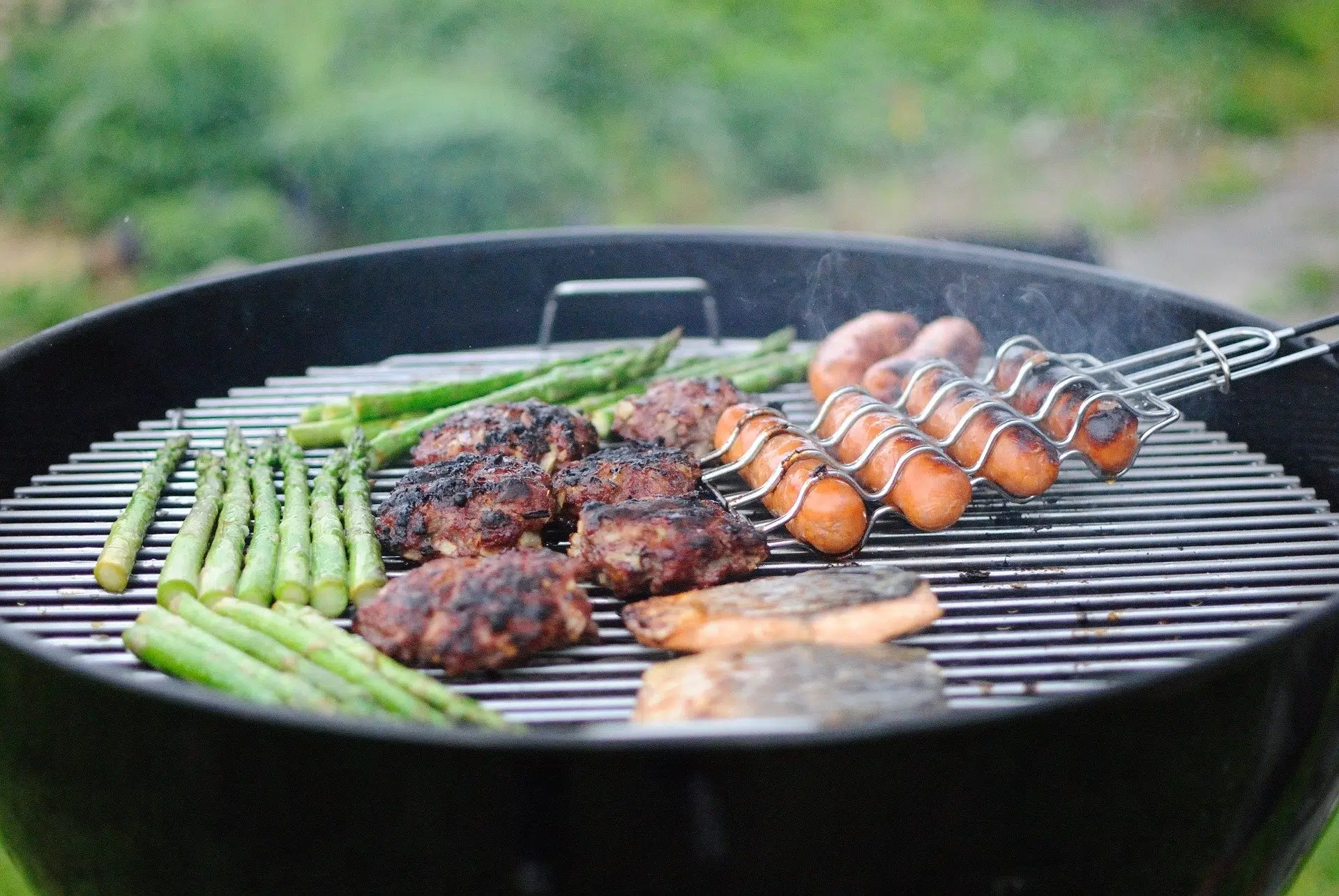 Here Are the Top Foods We Want to See at a Memorial Day Barbecue