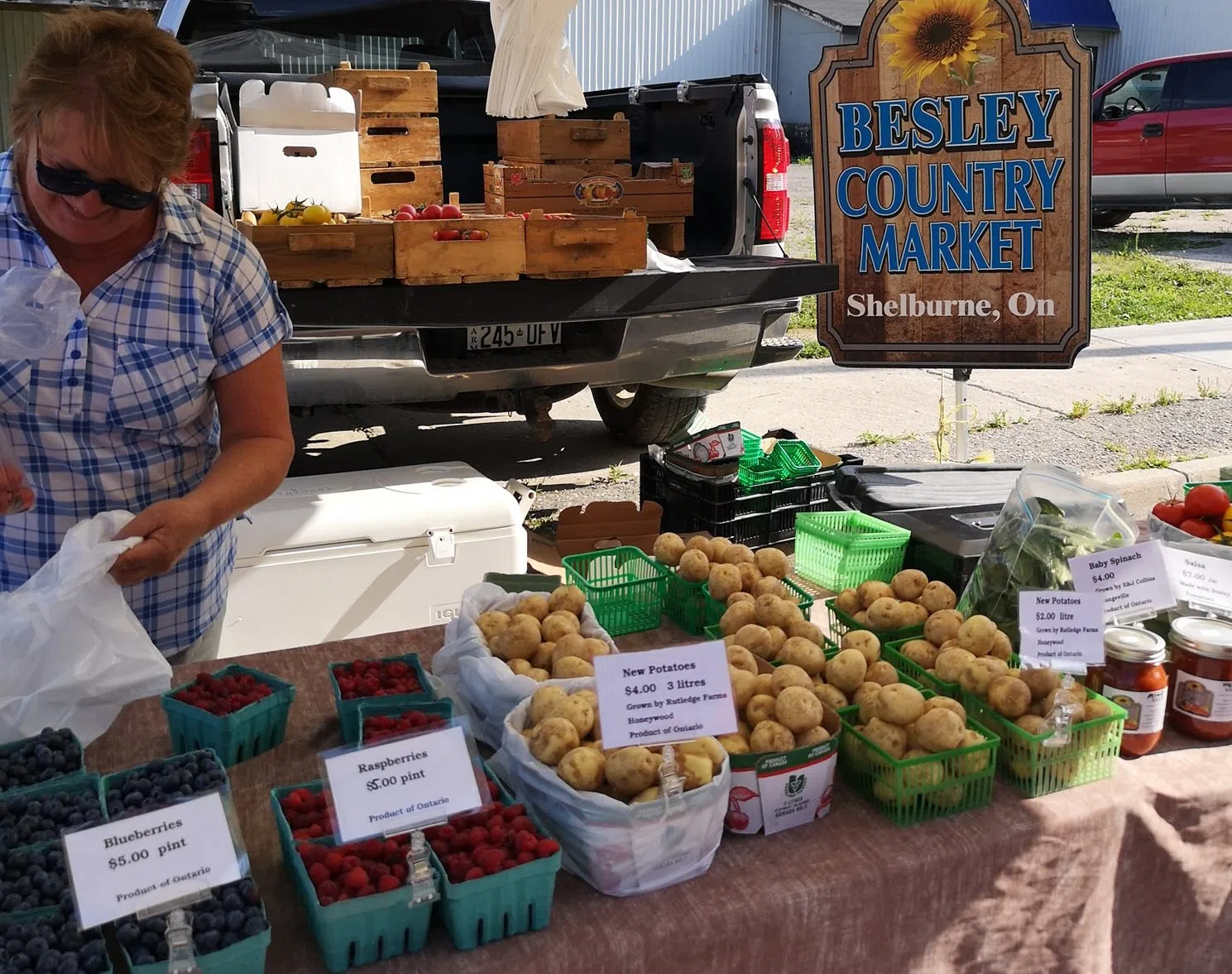 Shelburne Market Returns in Two Weeks Country 105