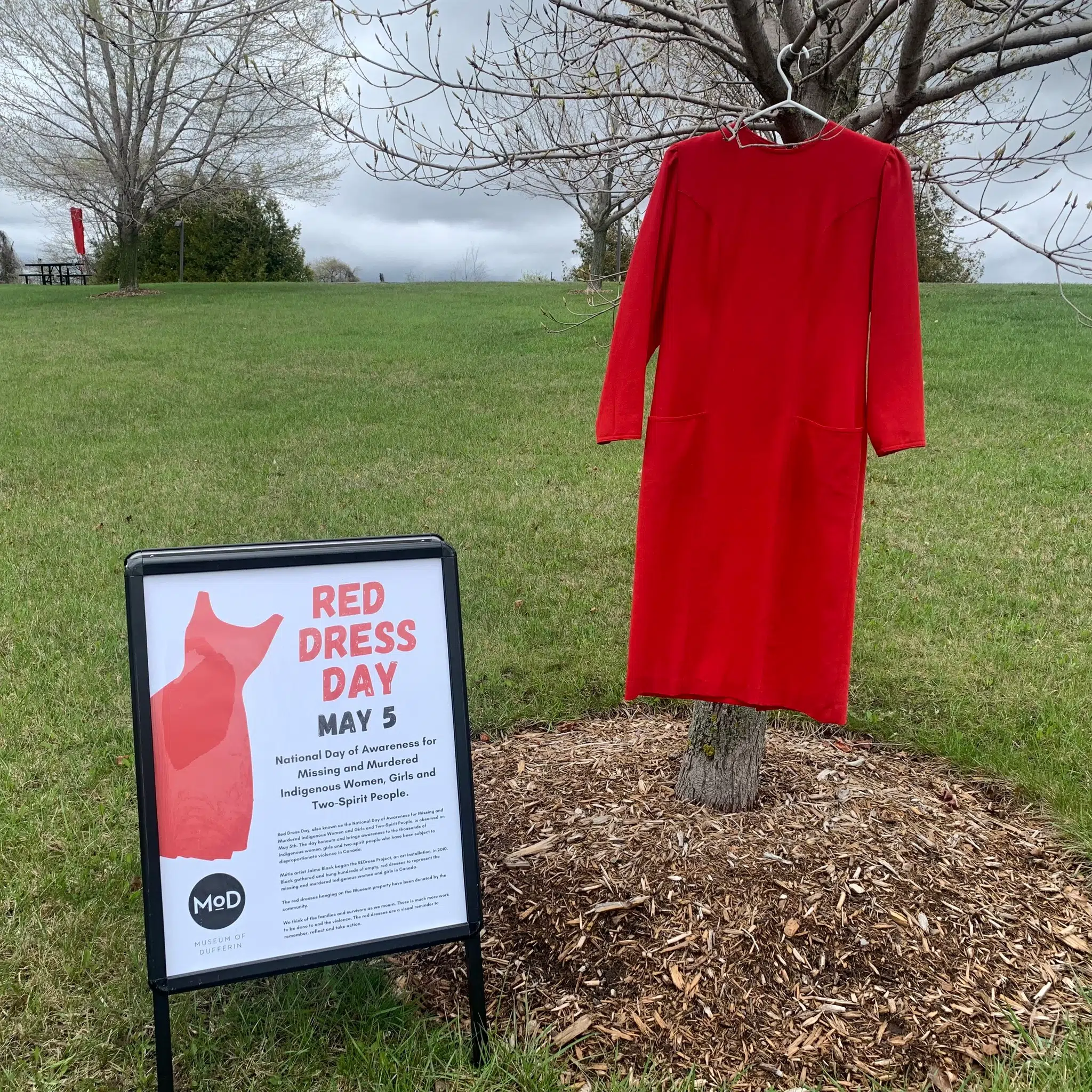 May 5th is Red Dress Day Country 105