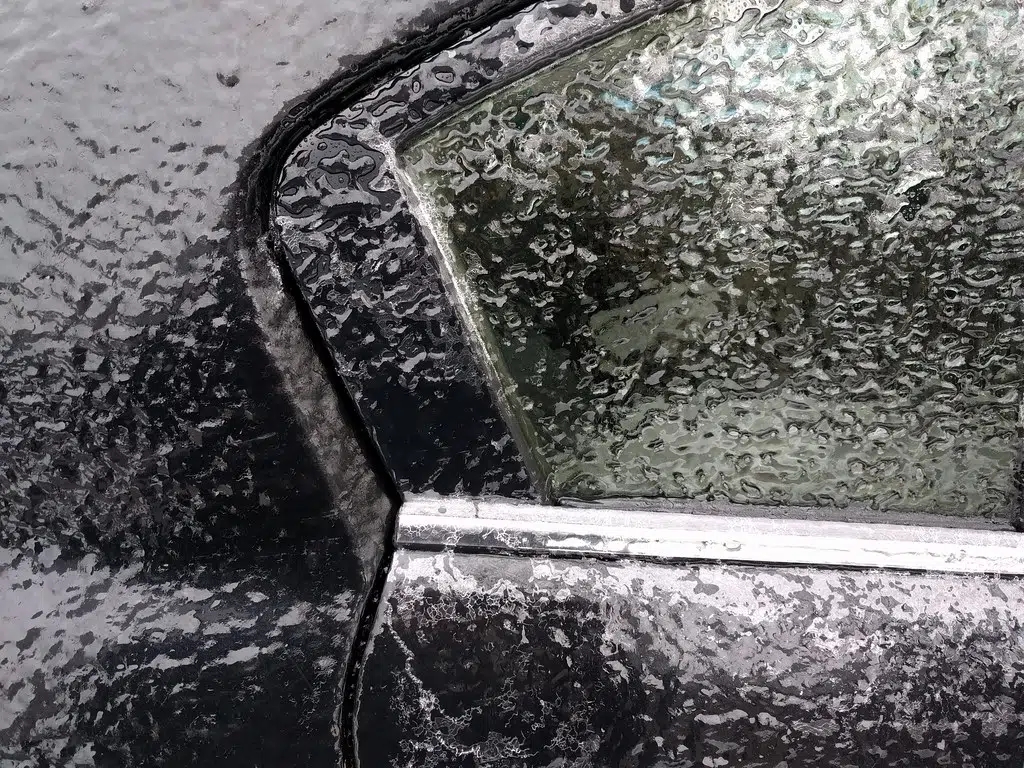 Wind, Ice Pellets and Freezing Rain... Oh My!