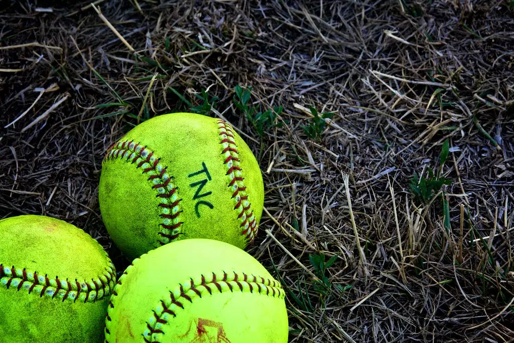 Allenford, Bears Win As 2022 Grey Bruce Ladies Fastball Season Opens