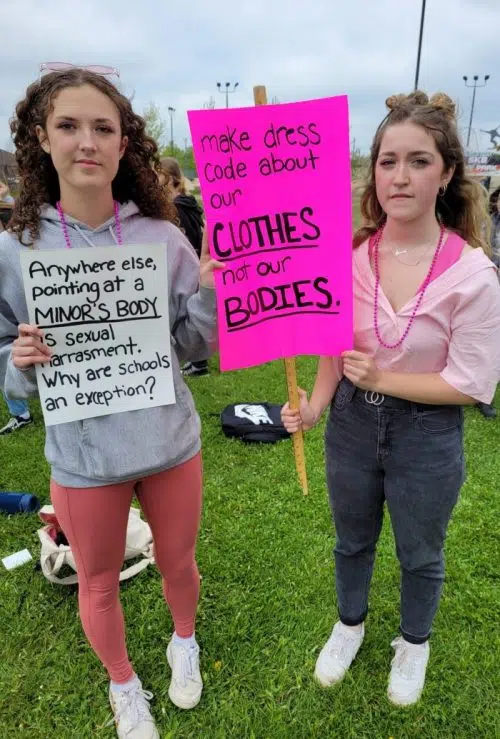 St Mary’s Students In Owen Sound Protest Their Dress Code