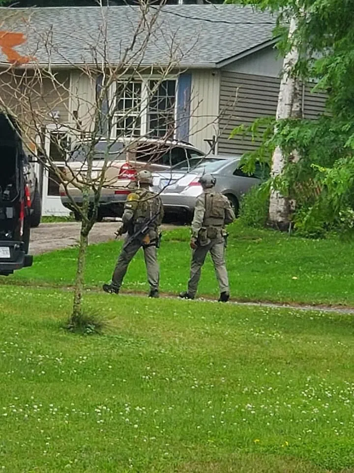 Heavy Police Presence This Afternoon In Gravenhurst | Country 102