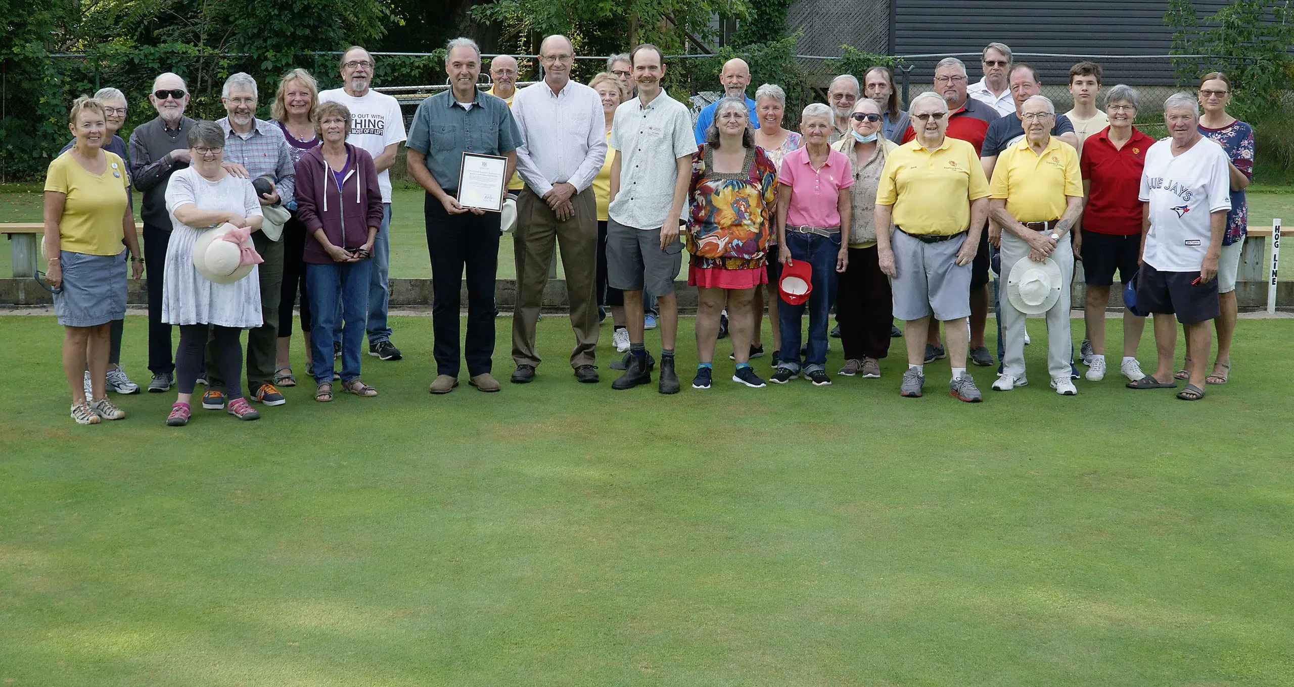 Roselawn Bowling Club Receives $75K Grant | Country 93