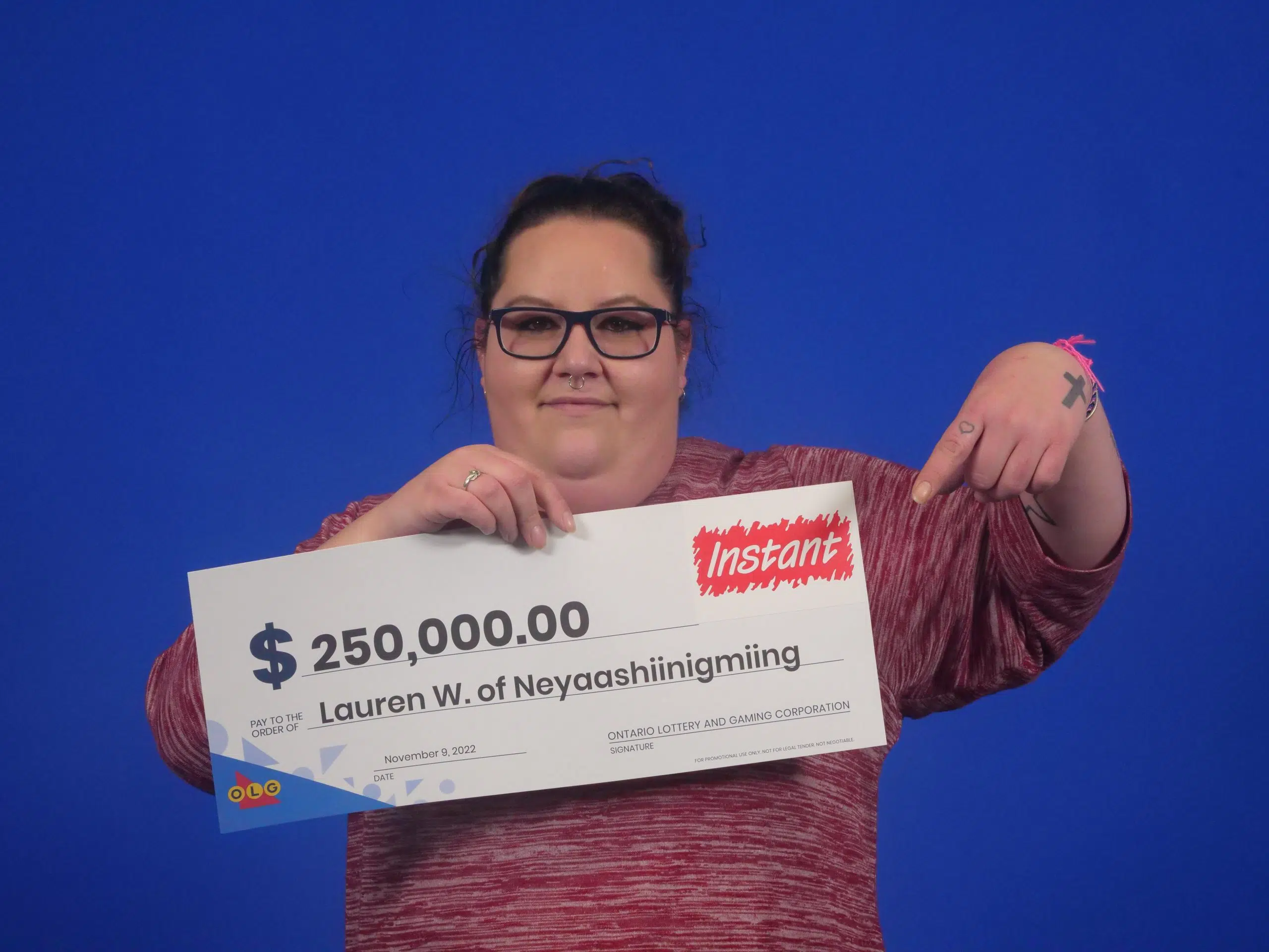 Neyaashiinigmiing Woman Wins Lottery | Country 93