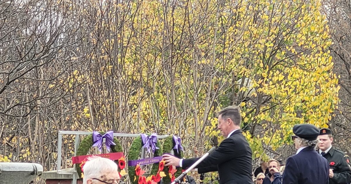 Owen Sound Holds Remembrance Day Ceremony - Vimarsana News