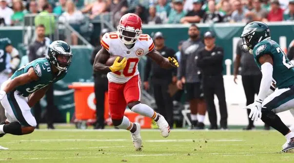 Wide Receiver Tyreek Hill Reportedly Traded to the Miami Dolphins