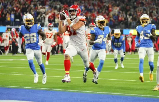 Kansas City Chiefs outscore LA Chargers 34-28 in overtime