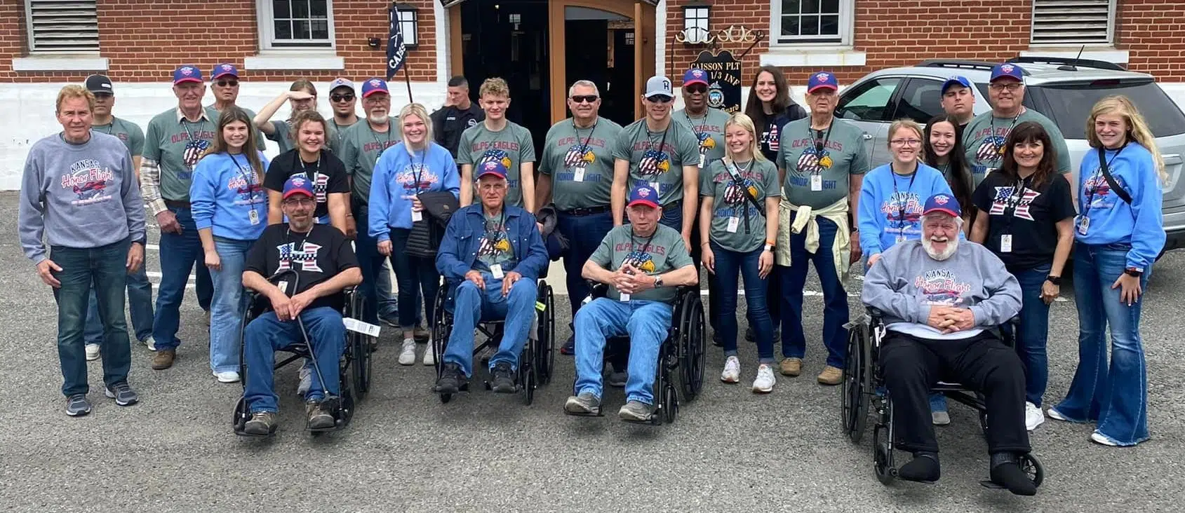Veterans and student guardians reflect on USD 252 spring Honor Flight