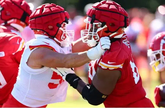 Chiefs' Jody Fortson leaves training camp practice with quad injury