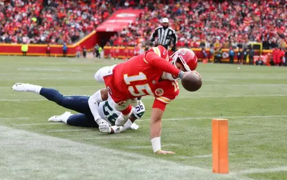 Chiefs beat Seahawks on Christmas Eve