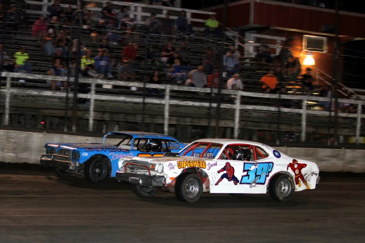 Hall Of Fame Drivers Night Features 7 Divisions at Macon Speedway