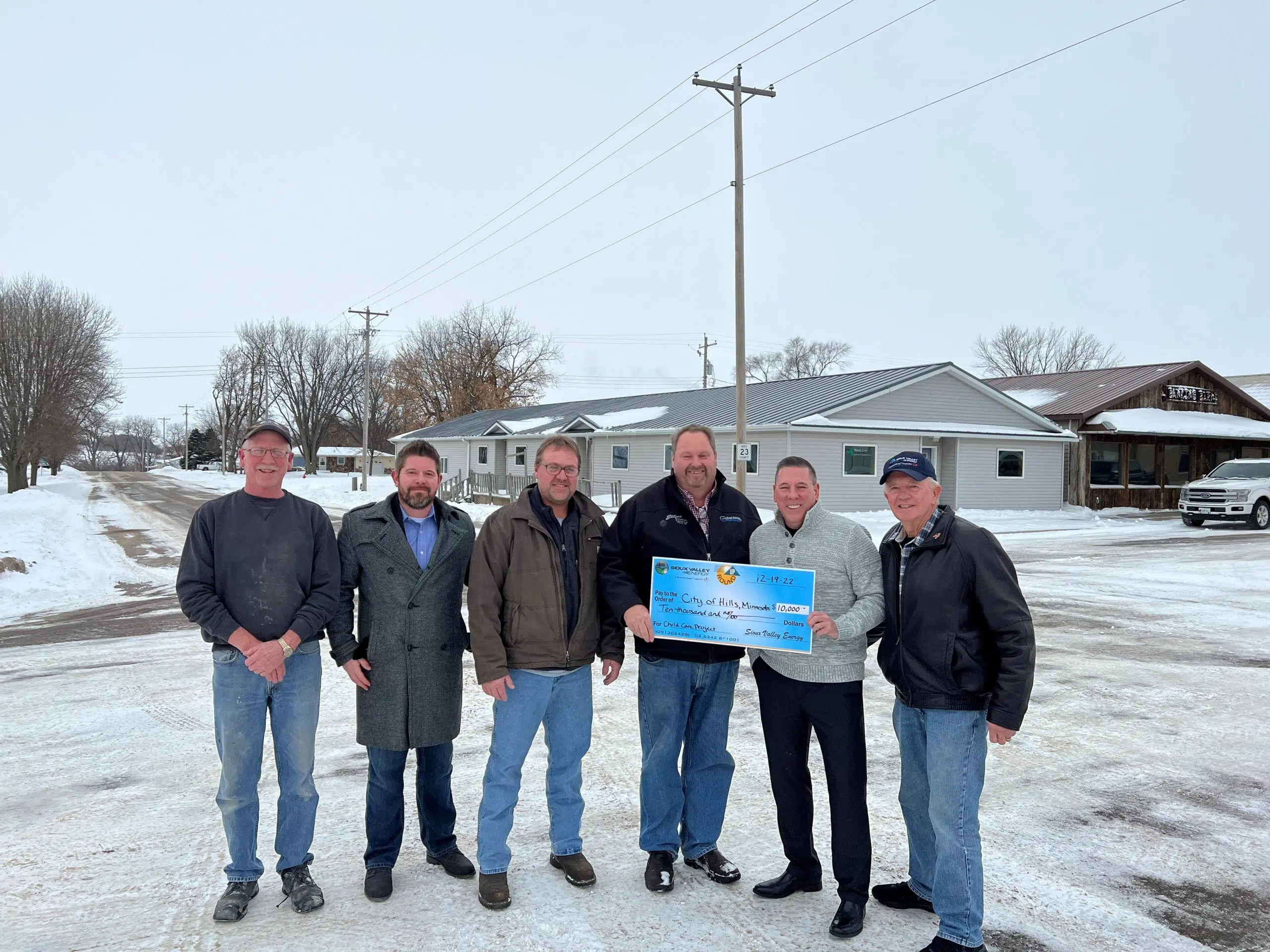 Sioux Valley Energy helping Hills, Minnesota, fund a new playground