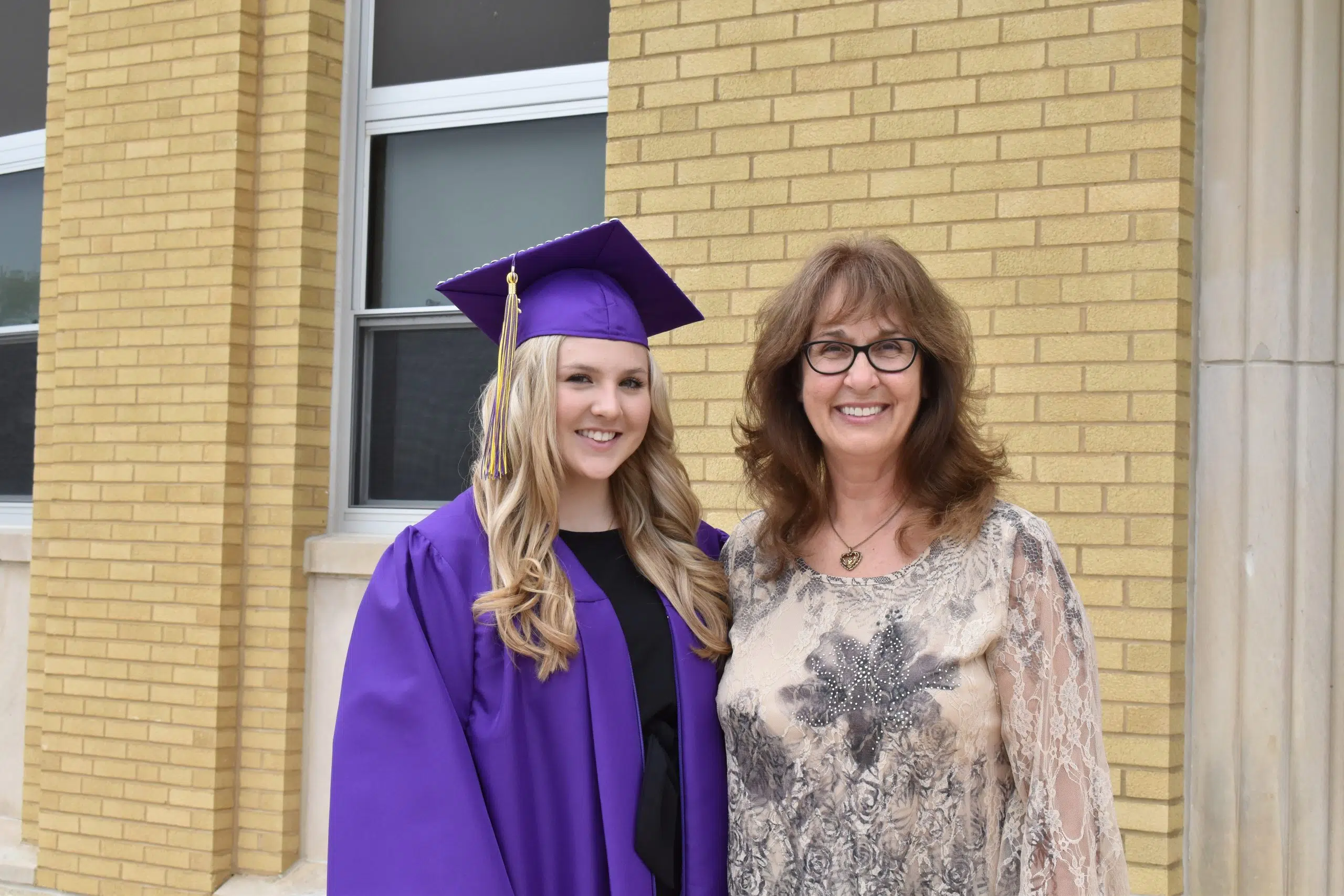 Brownstown High School GraduationPhotos and Info Vandalia Radio