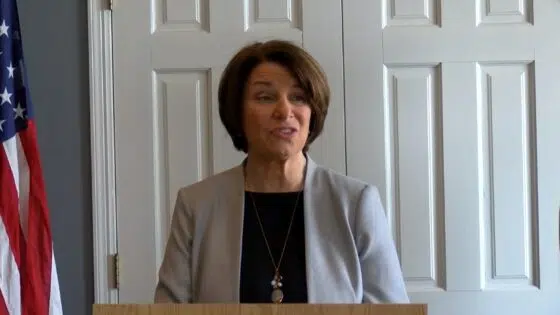 Klobuchar Promotes Restaurant Grants