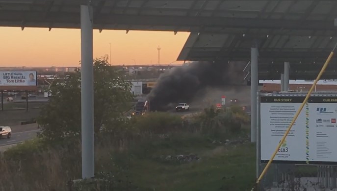 Homeless Encampment Fire Under I-35 - Vimarsana News