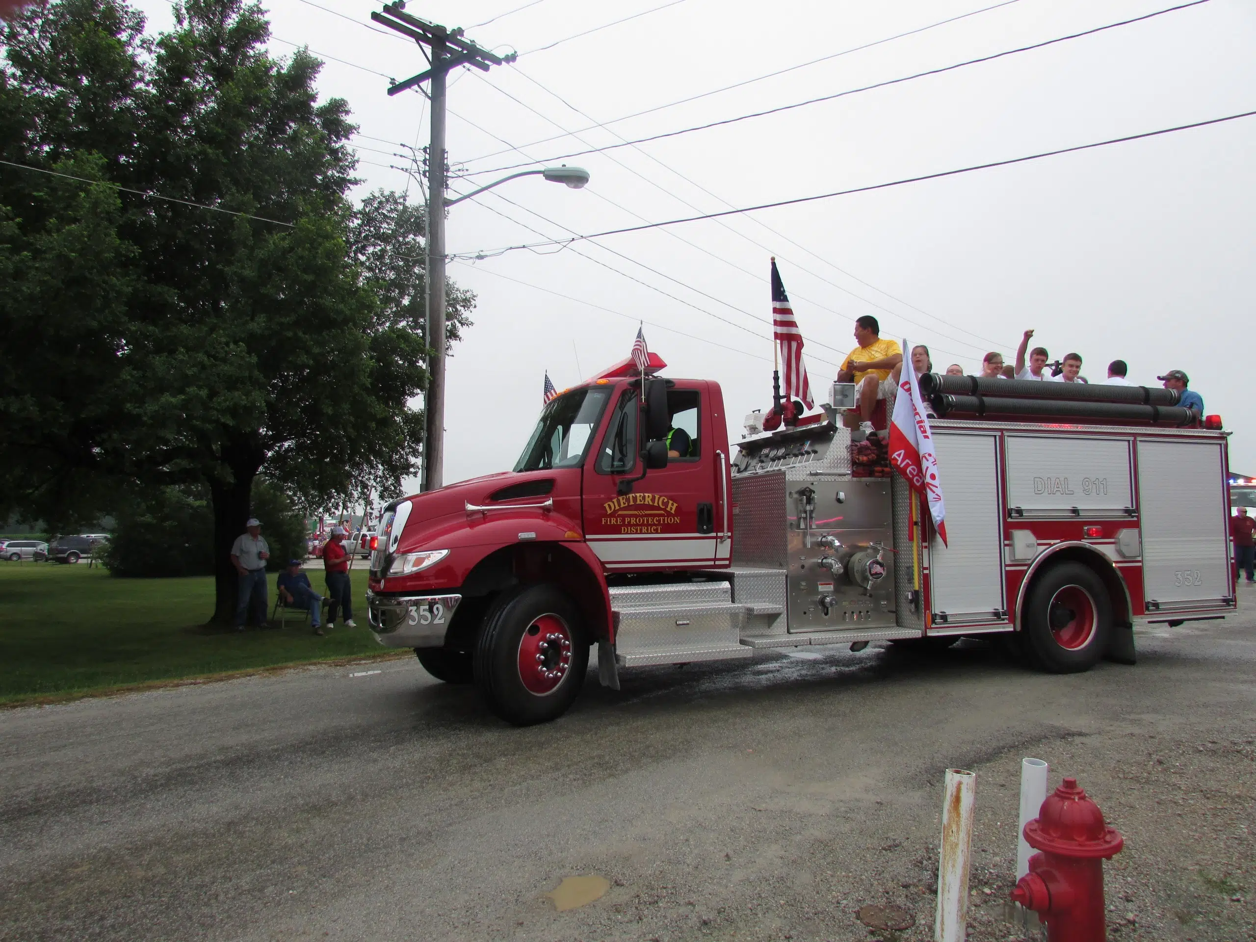 Dieterich 4th of July Parade Effingham Radio