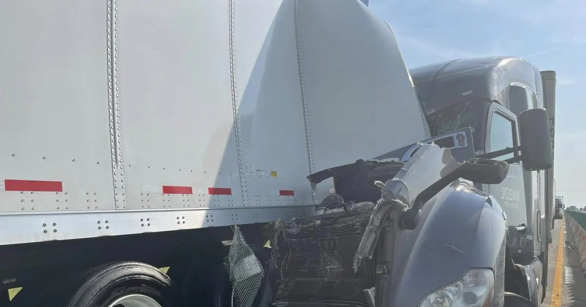 Teutopolis And Montrose FPD Respond To MultiSemi Accident On I70 East