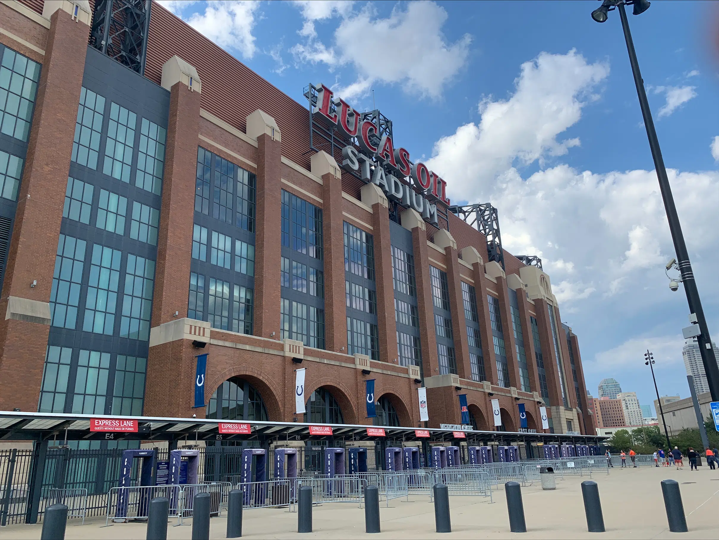 Colts make change to public address announcer inside Lucas Oil Stadium