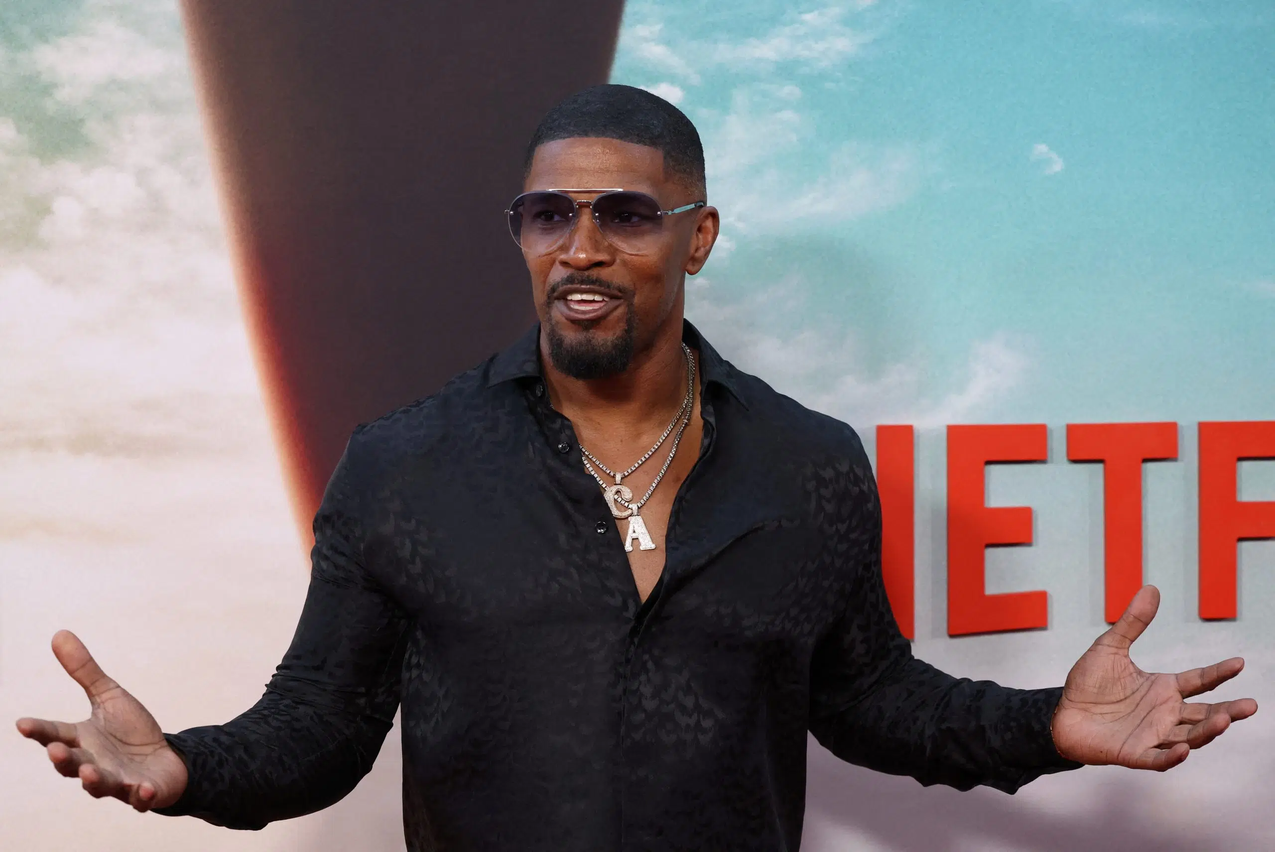 Jamie Foxx’s Condition Reportedly Remains the Same Neuhoff Media