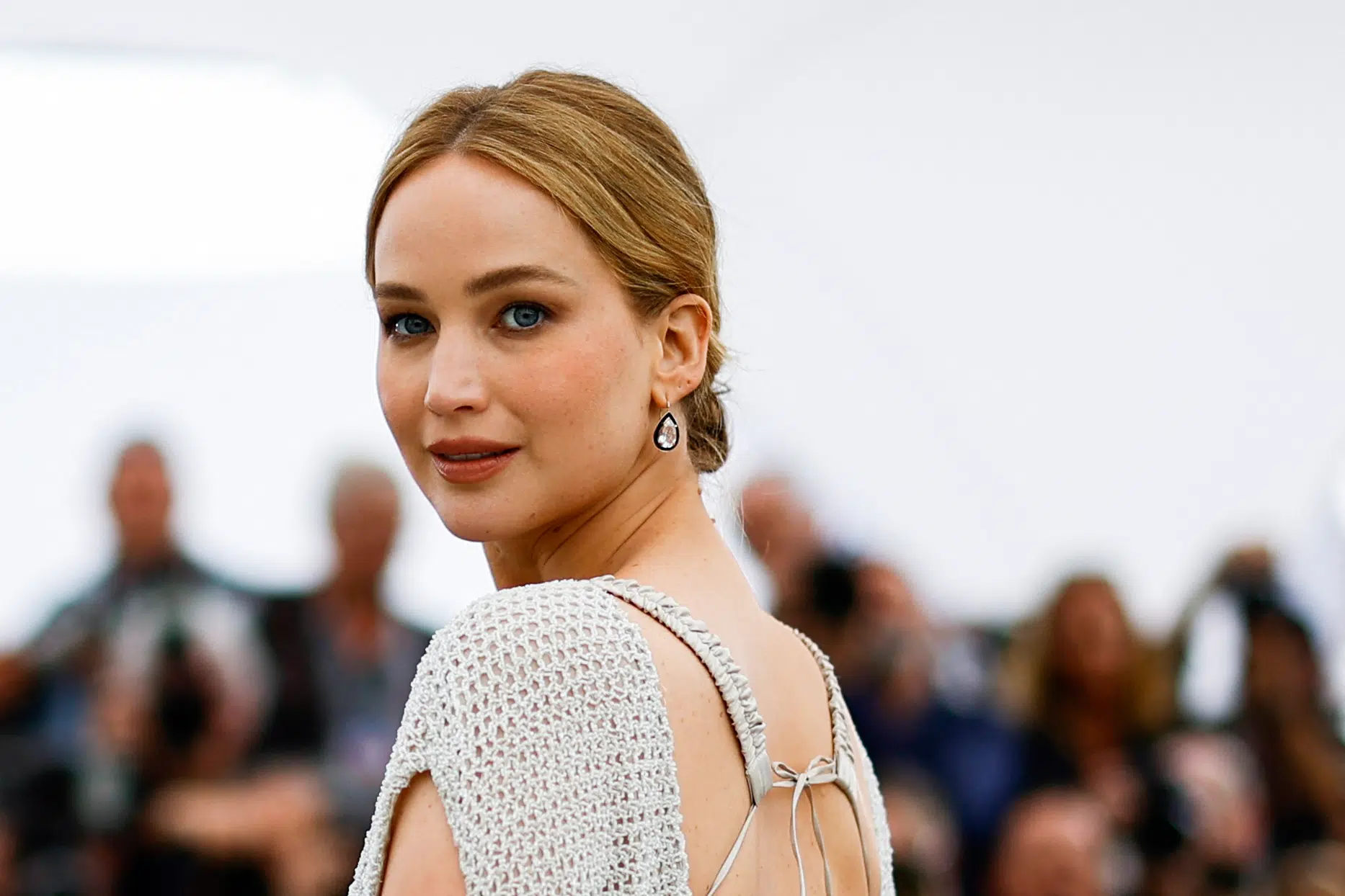 Jennifer Lawrence Addresses Liam Hemsworth/Miley Cyrus Rumor | Neuhoff ...