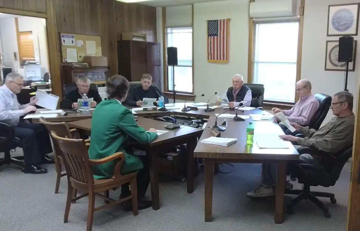 Walworth County will hire consultant to help fix the bookkeeping in the