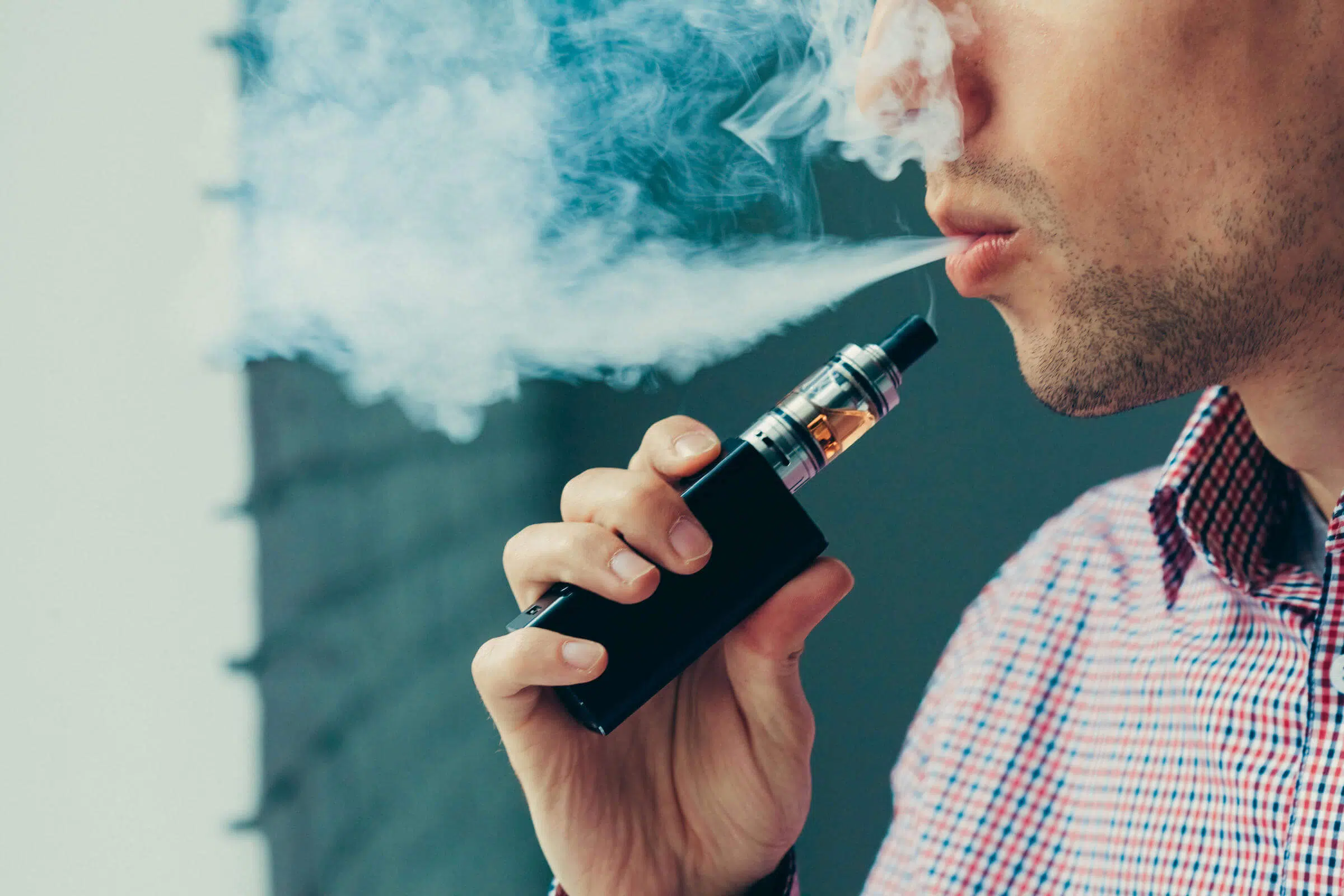 Experts Like Bcs Youth Vaping Rules But Want Focus On Why They Vape 