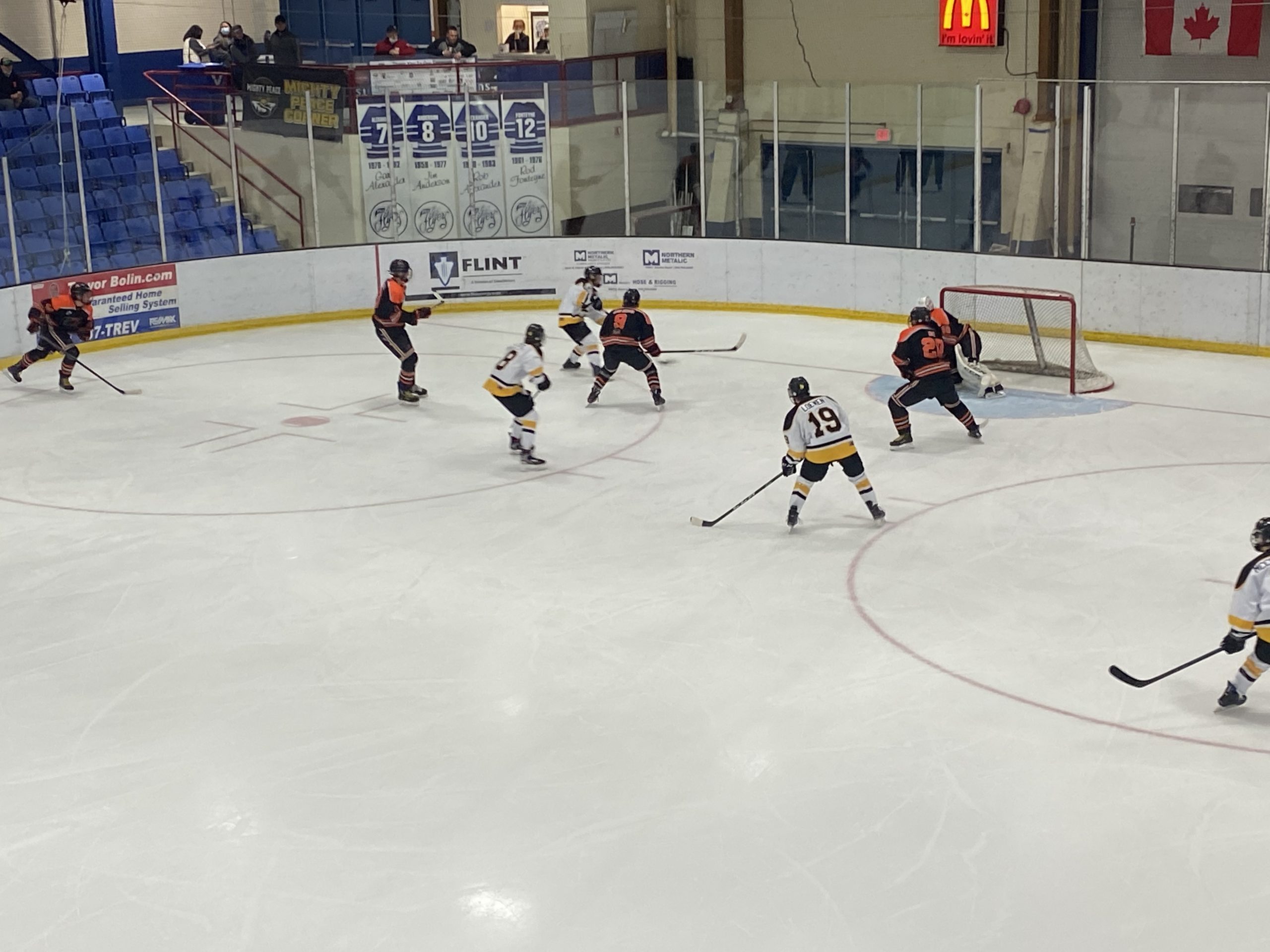 Huskies drop first game of season in shootout - Vimarsana News