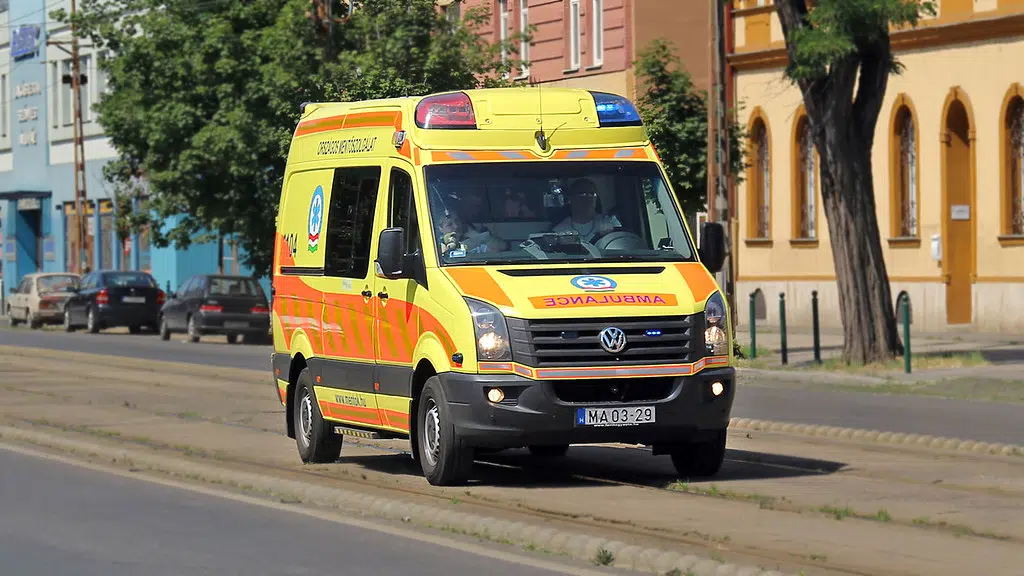 Car running in garage leads to carbon monoxide deaths 1340 KGFW The