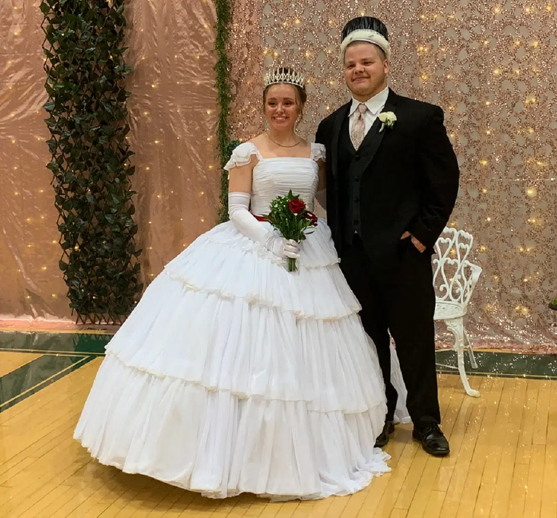 Salem Community High School crowns Prom King and Queen South Central