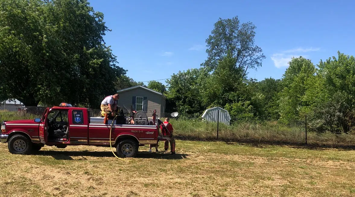 Salem and Odin Firemen both fight windblown brush fires (updated 845