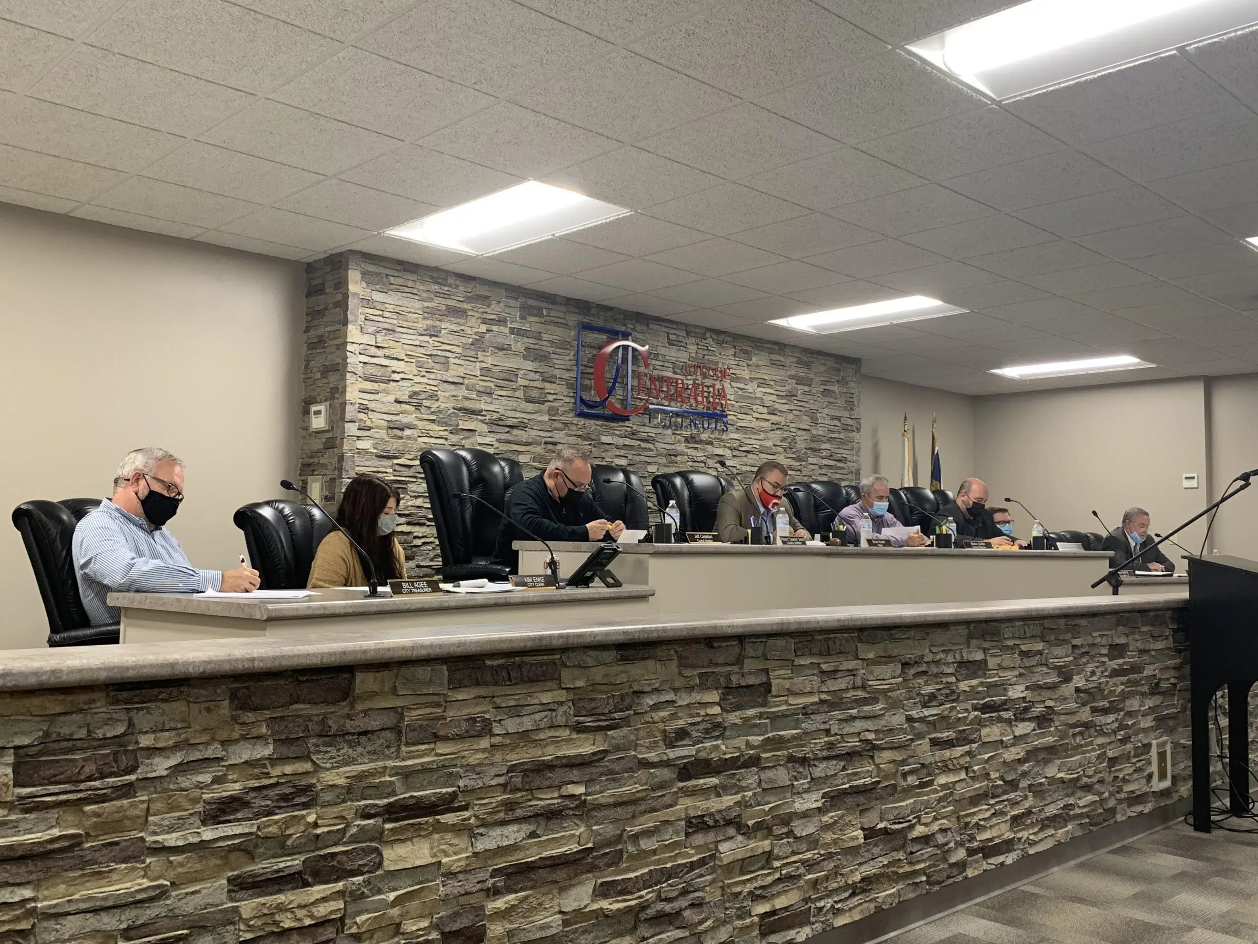 Centralia approves Class H liquor license for cosmetic service businesses South Central