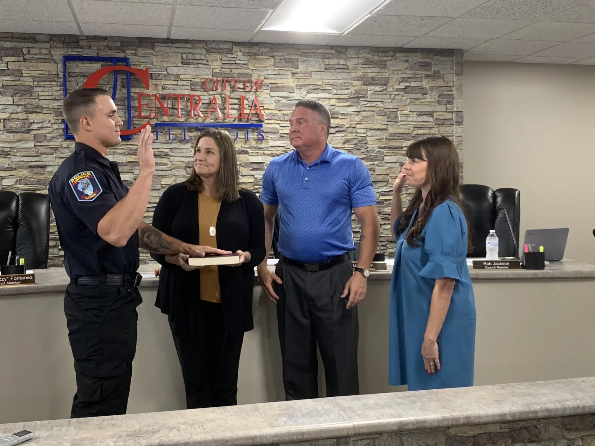 Goose Creek police introduce new department cat