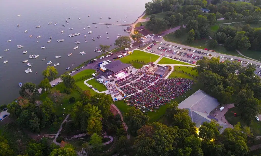 Devon Lakeshore Amphitheater