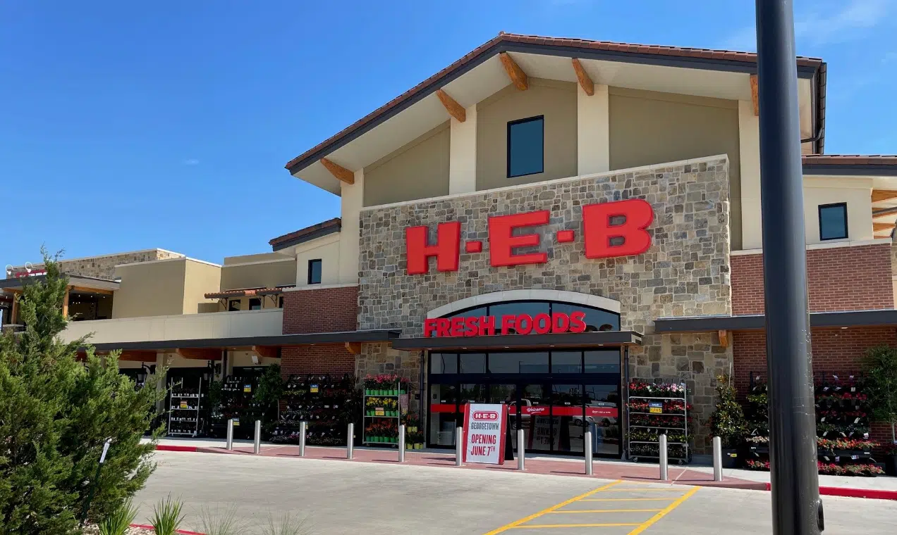 New Georgetown HEB Ribbon Cutting: Wolf Lakes Store Opens June 7th ...