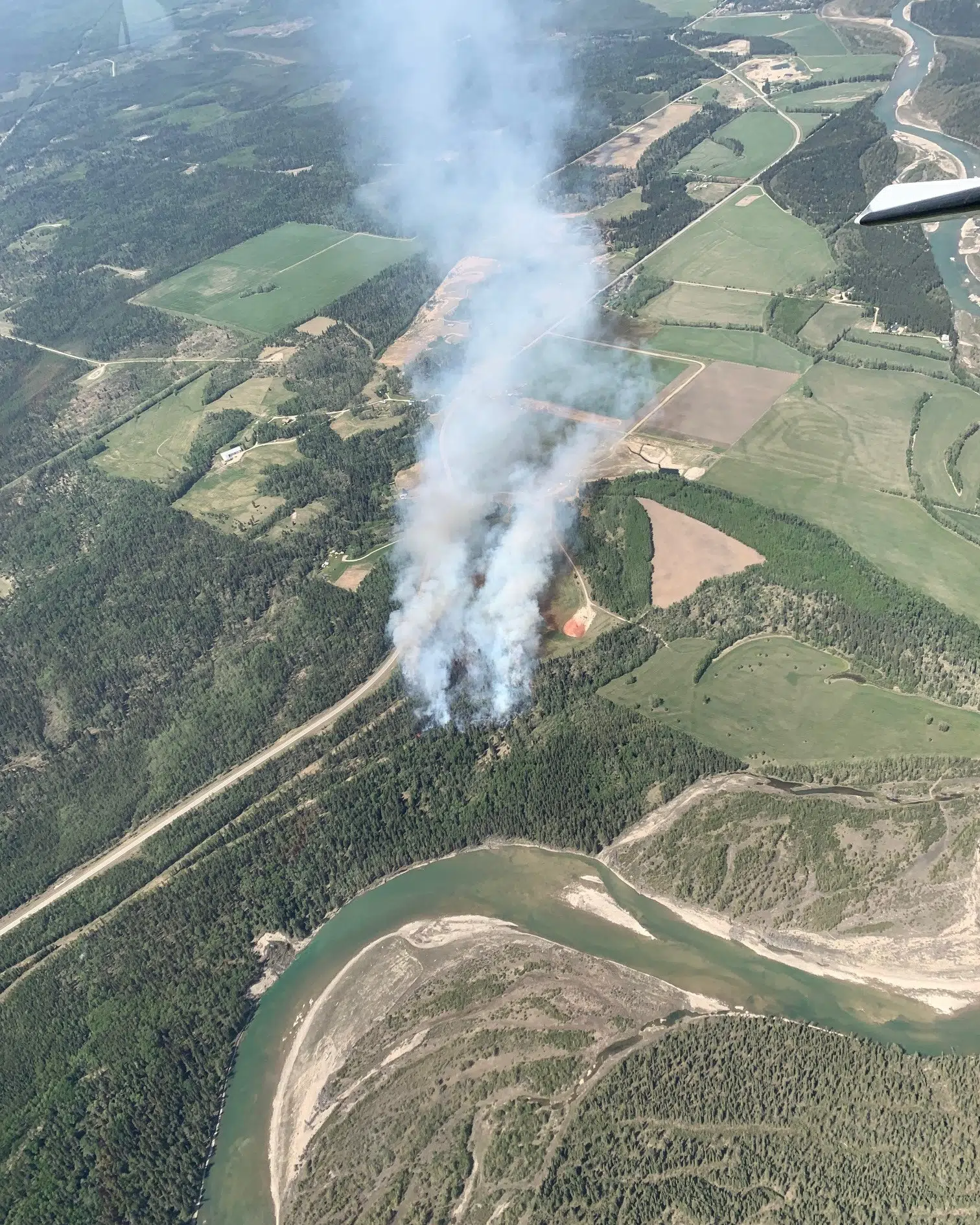 UPDATE Wildfire near Rocky Mountain House being held 94.5 Rewind Radio