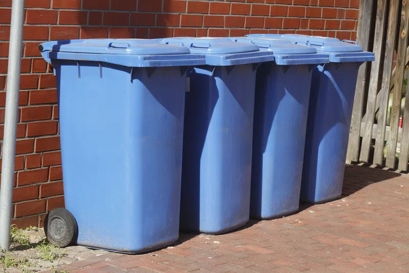 Rocky Mountain House to add blue bins in 2023 94.5 Rewind Radio