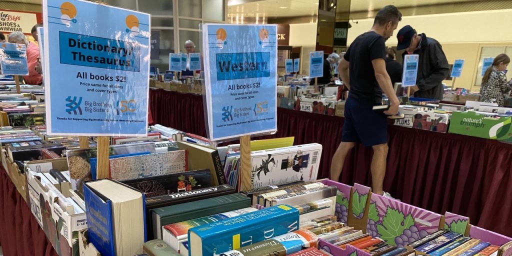 Book Sale Returns To Larger Space - Vimarsana News