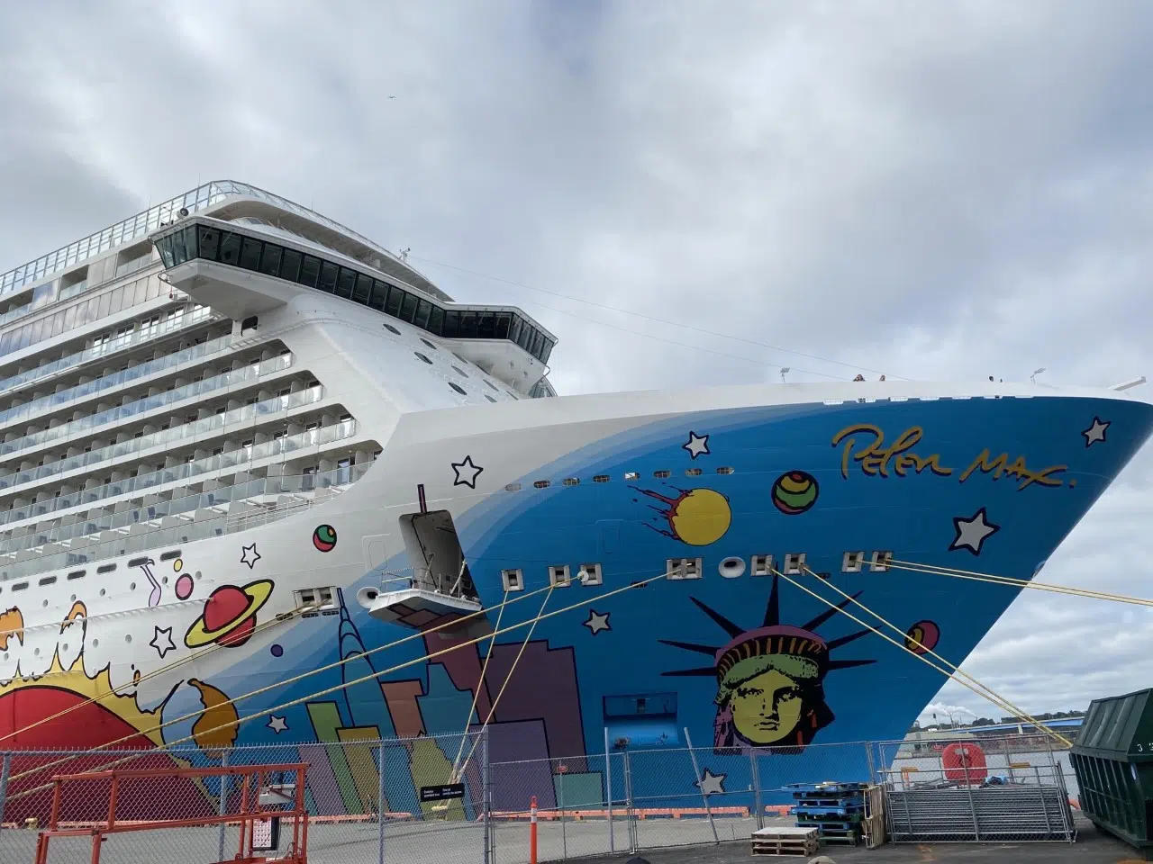 Norwegian Breakaway Makes Inaugural Call 