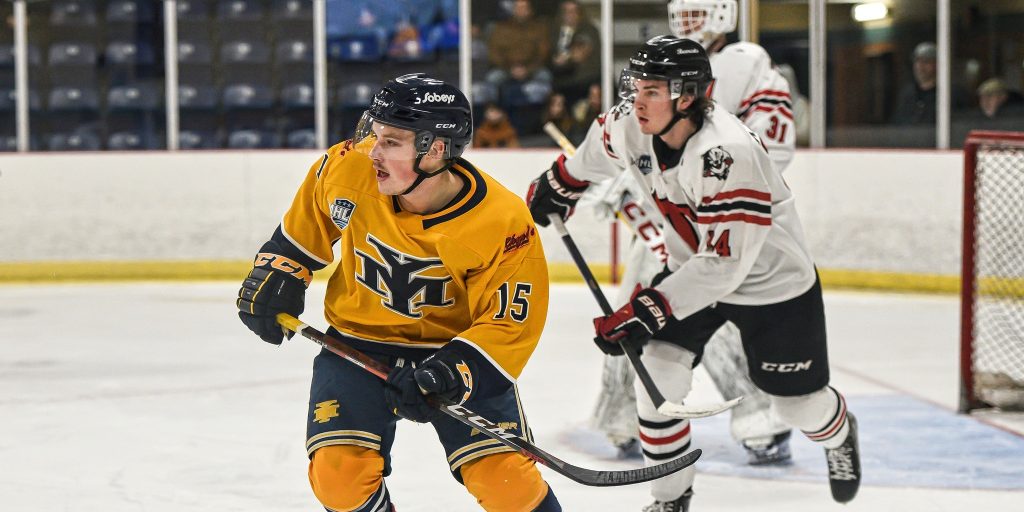Mariners Defeat Bearcats, Lumberjacks At Home - Vimarsana News